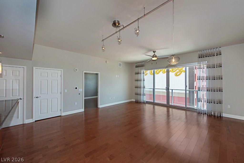 150 LAS VEGAS Boulevard 1513 — photo 4