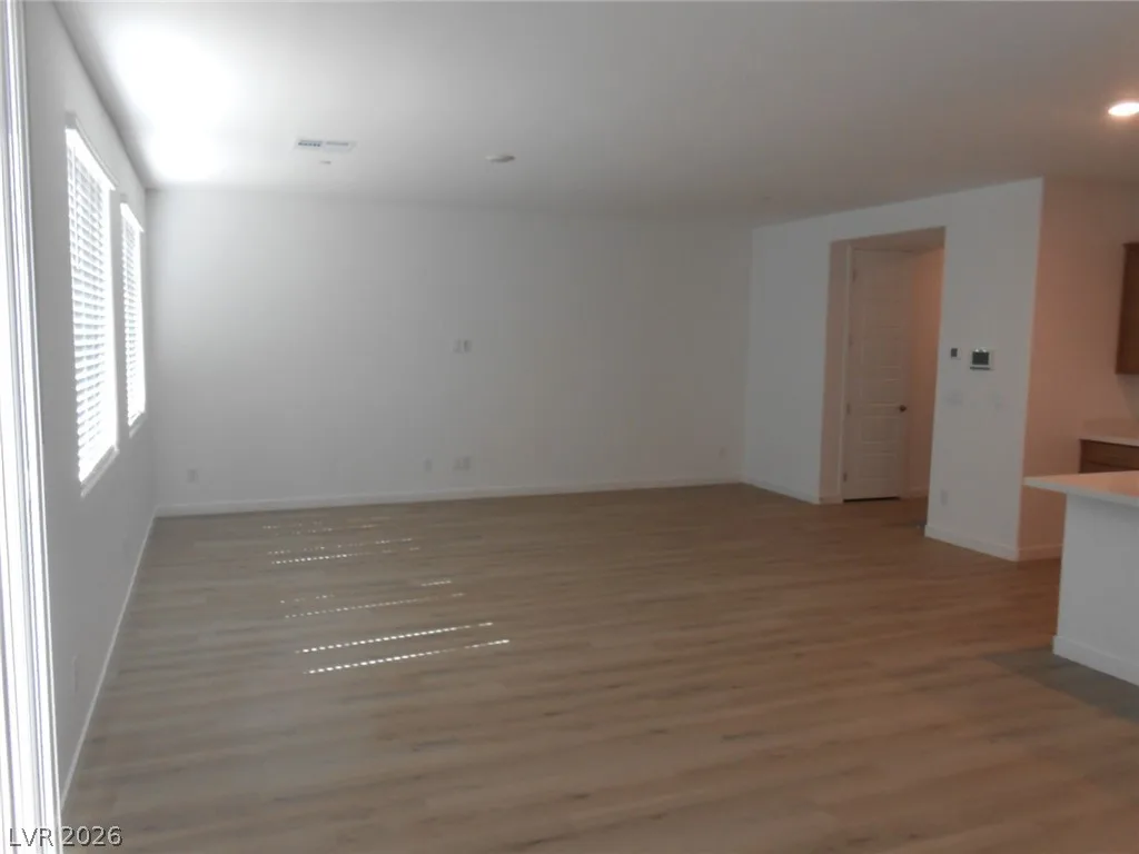 1025 Copper Robin Street — photo 4
