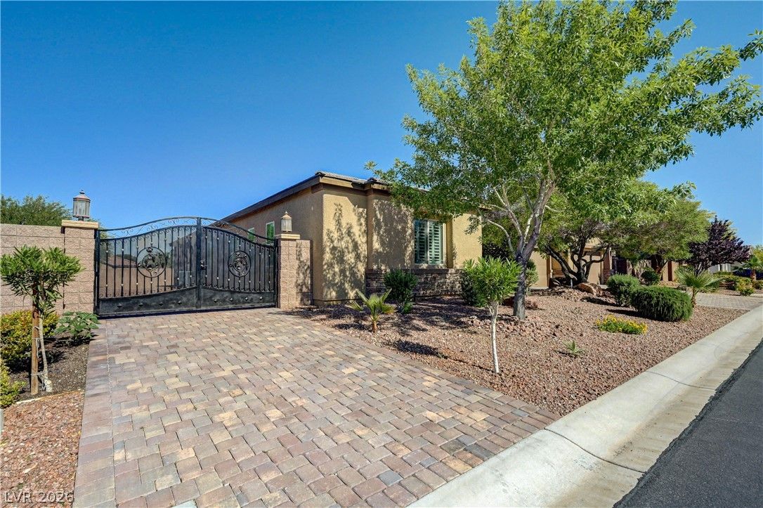 4260 Helena Cove Court — photo 4 of 10
