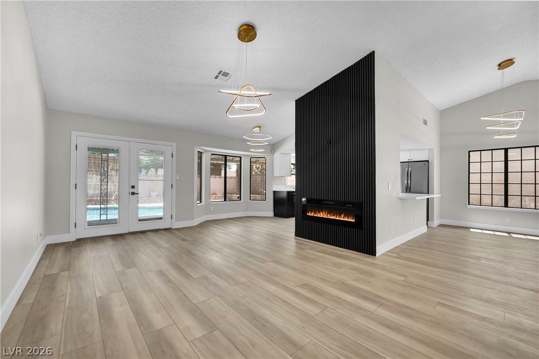 5470 Abbington Street — photo 4 of 32