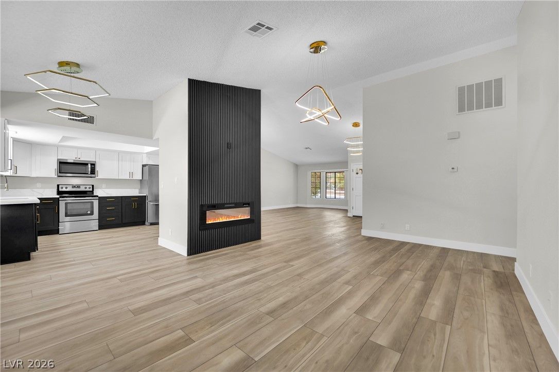 5470 Abbington Street — photo 5 of 32