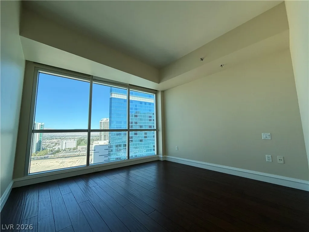2700 Las Vegas Boulevard 2607 — photo 4 of 15