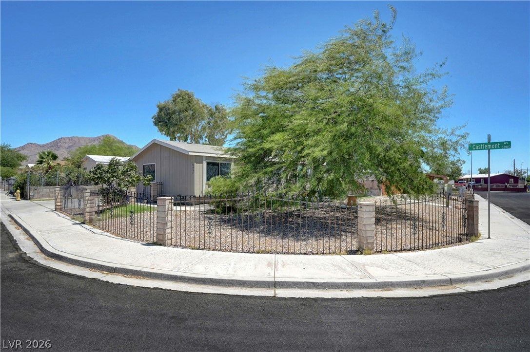 5997 Castlemont Avenue — photo 3