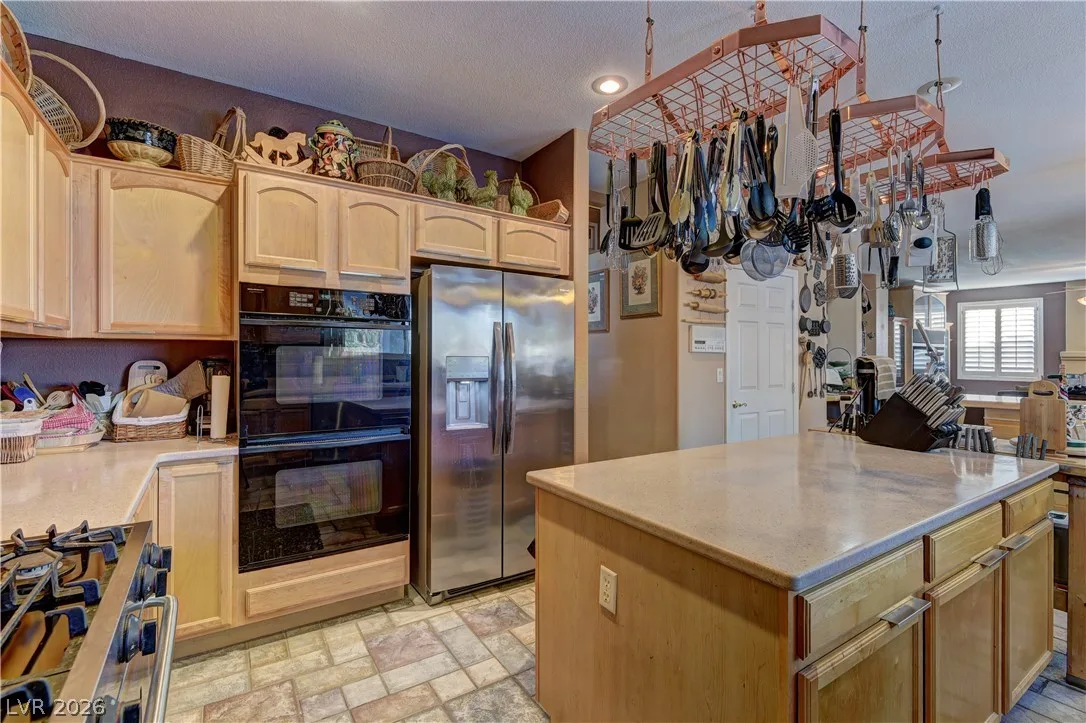 1169 Garbo Court — photo 4