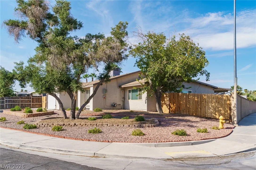 5551 Corral Circle — photo 3