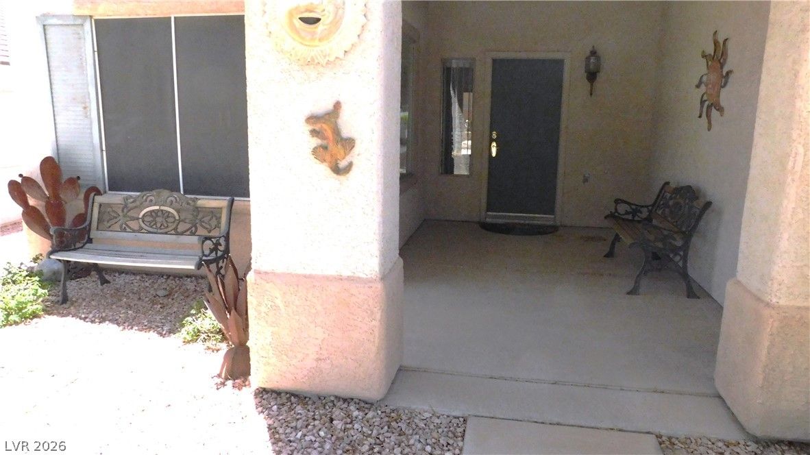 499 Elm Crest Place — photo 3