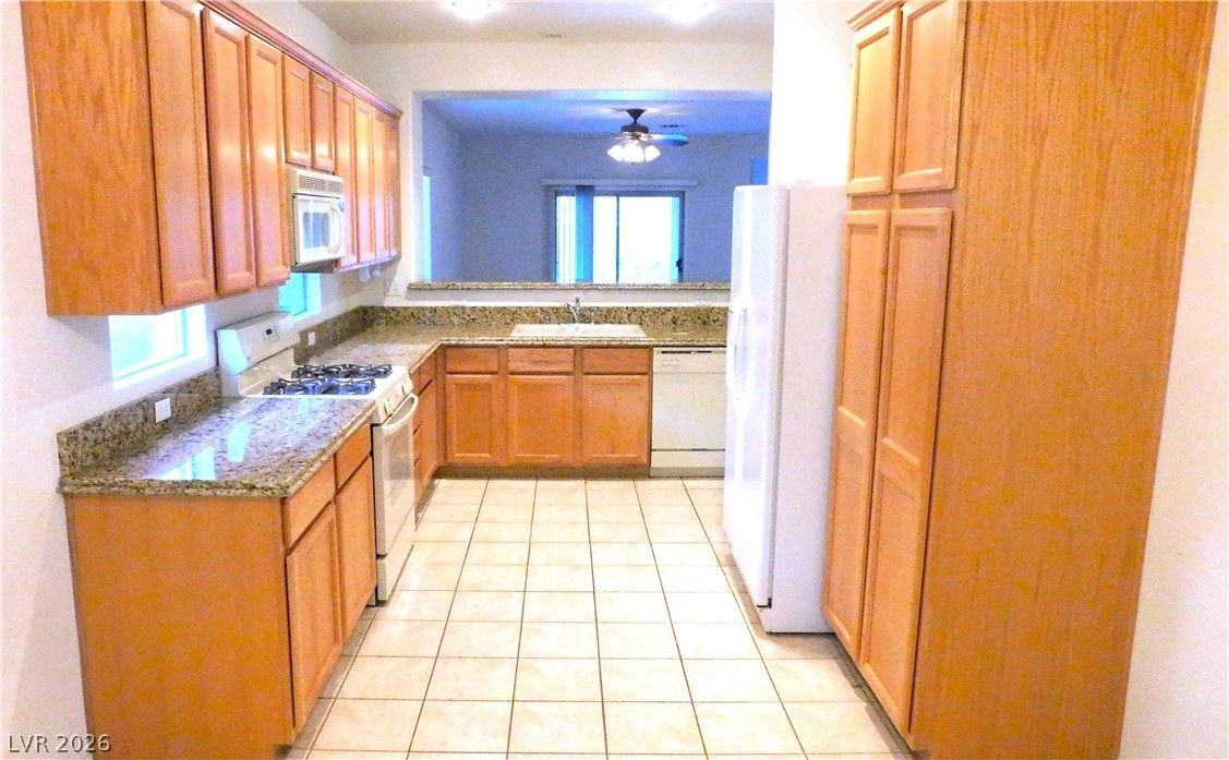 499 Elm Crest Place — photo 5