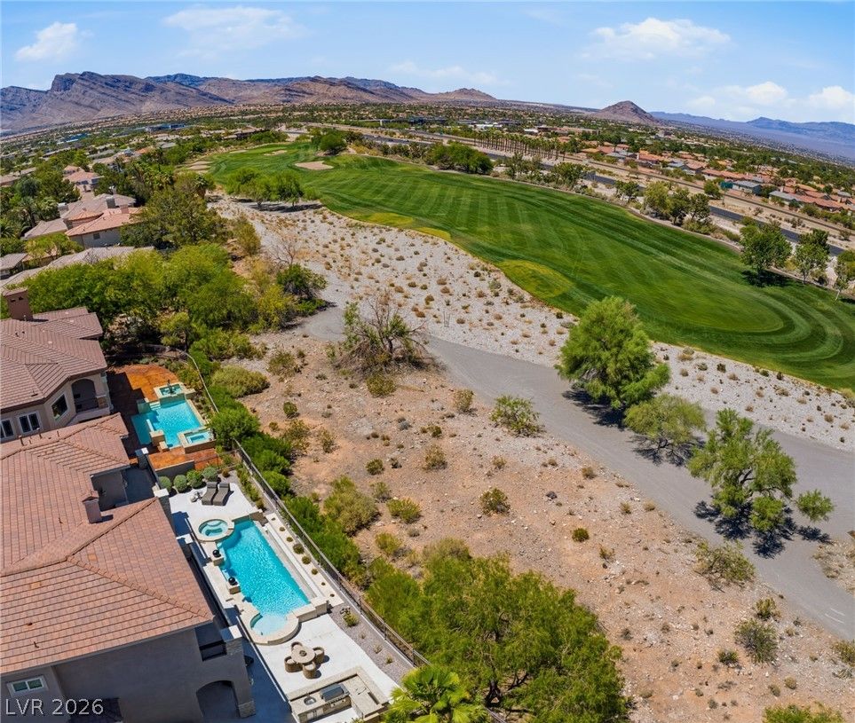 9328 Tournament Canyon Drive — photo 2
