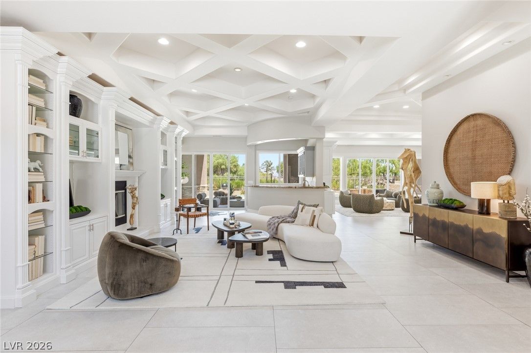 9328 Tournament Canyon Drive — photo 4