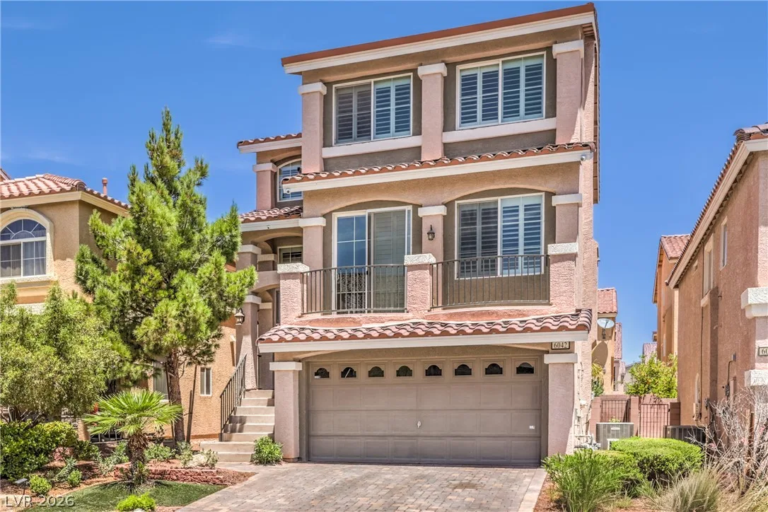 6042 Crown Palms Avenue — photo 2