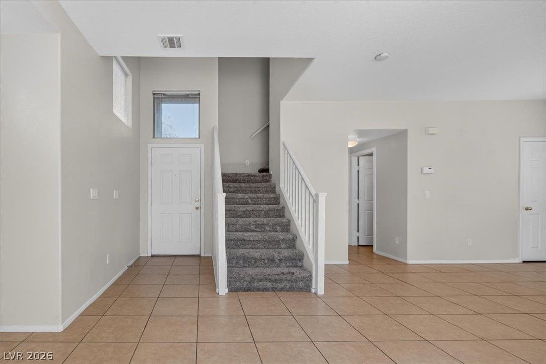 8032 Dancing Springs Street — photo 5