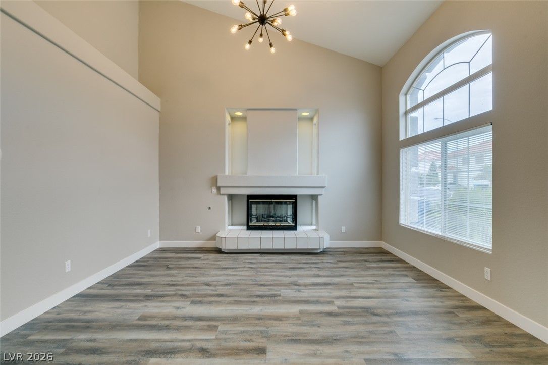 8721 Raindrop Canyon Avenue — photo 5