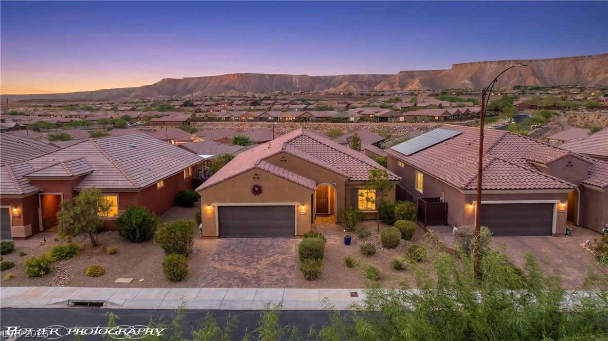 957 Emerald Pool Bluff — photo 3