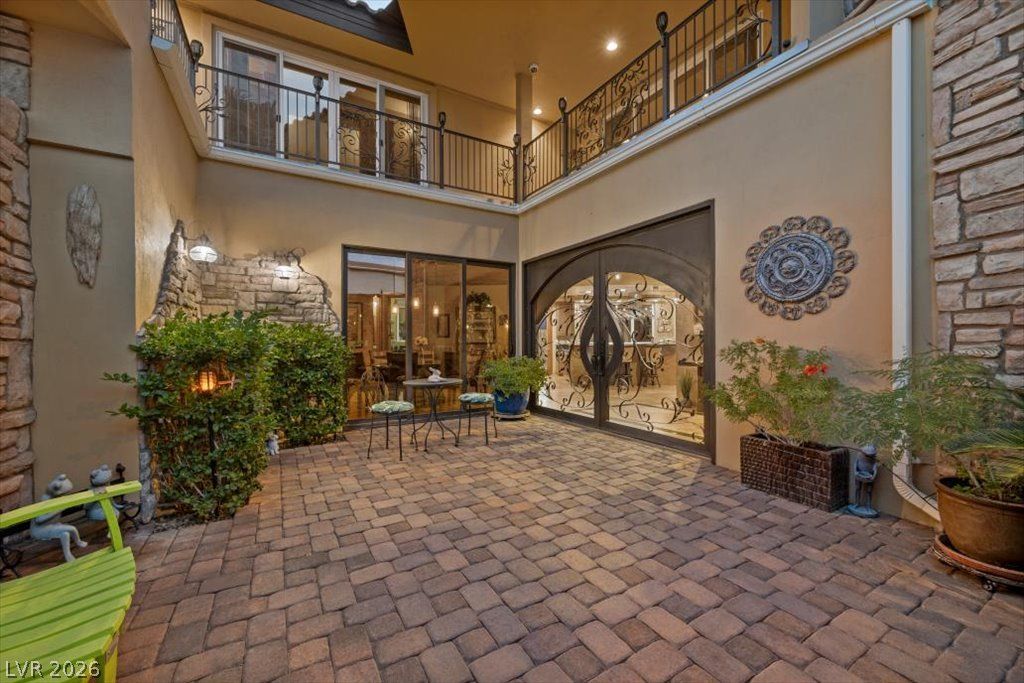119 Caperna Court — photo 5