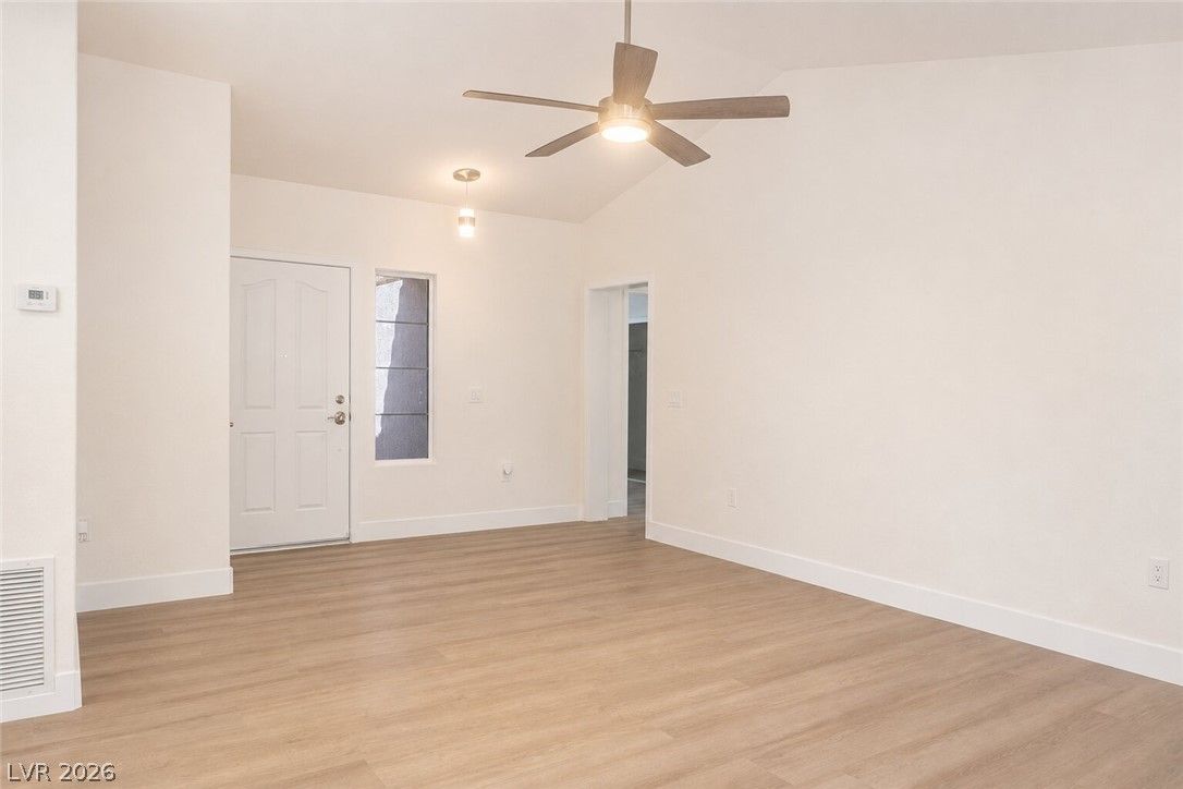 8701 Villa Ridge Drive — photo 3 of 34
