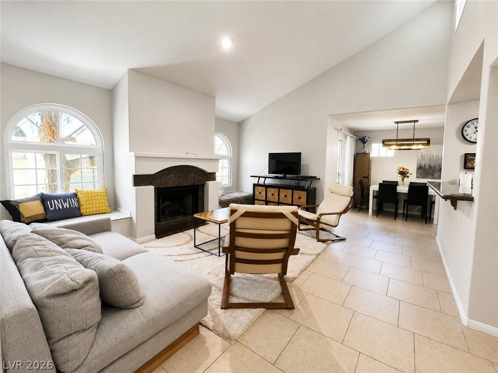 3145 East Flamingo Road 2104 — photo 2