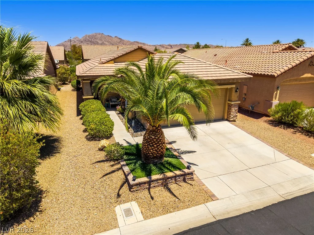 5952 Saddle Horse Avenue — photo 3 of 53