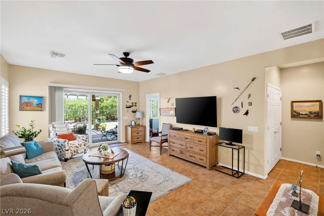 5952 Saddle Horse Avenue — photo 5 of 53