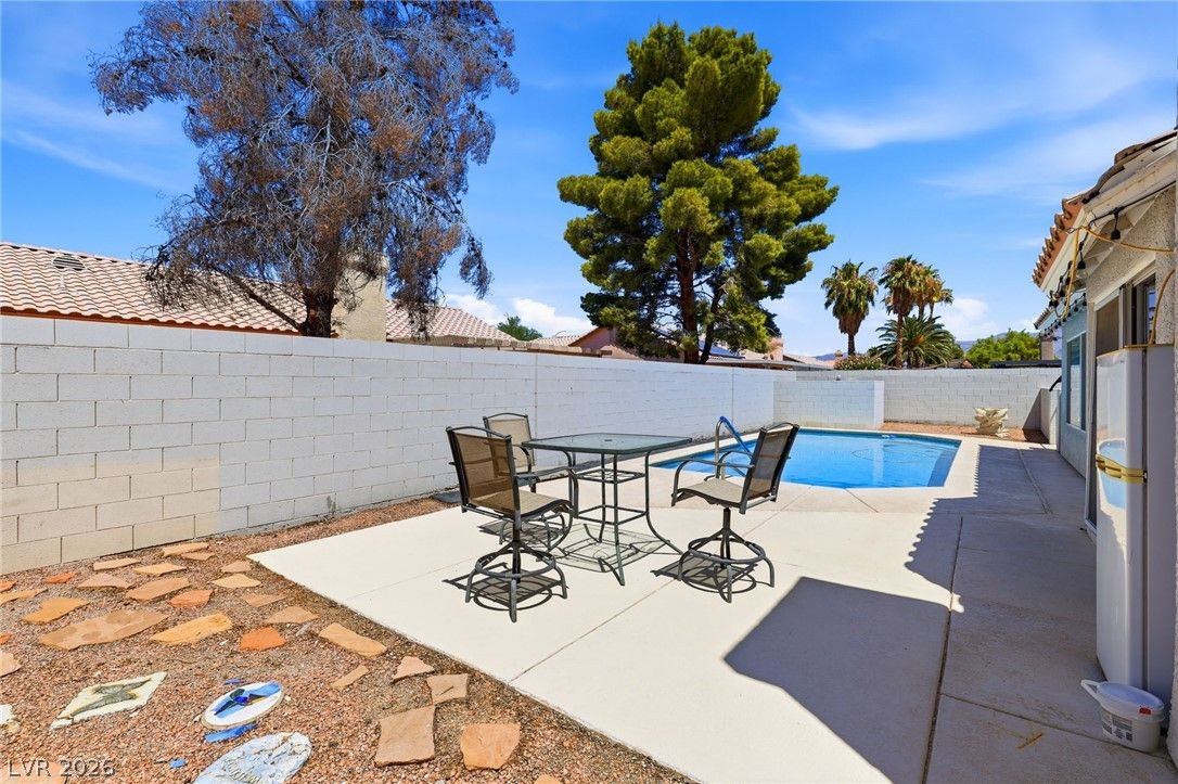 5029 Sunrise Falls Court — photo 3 of 35