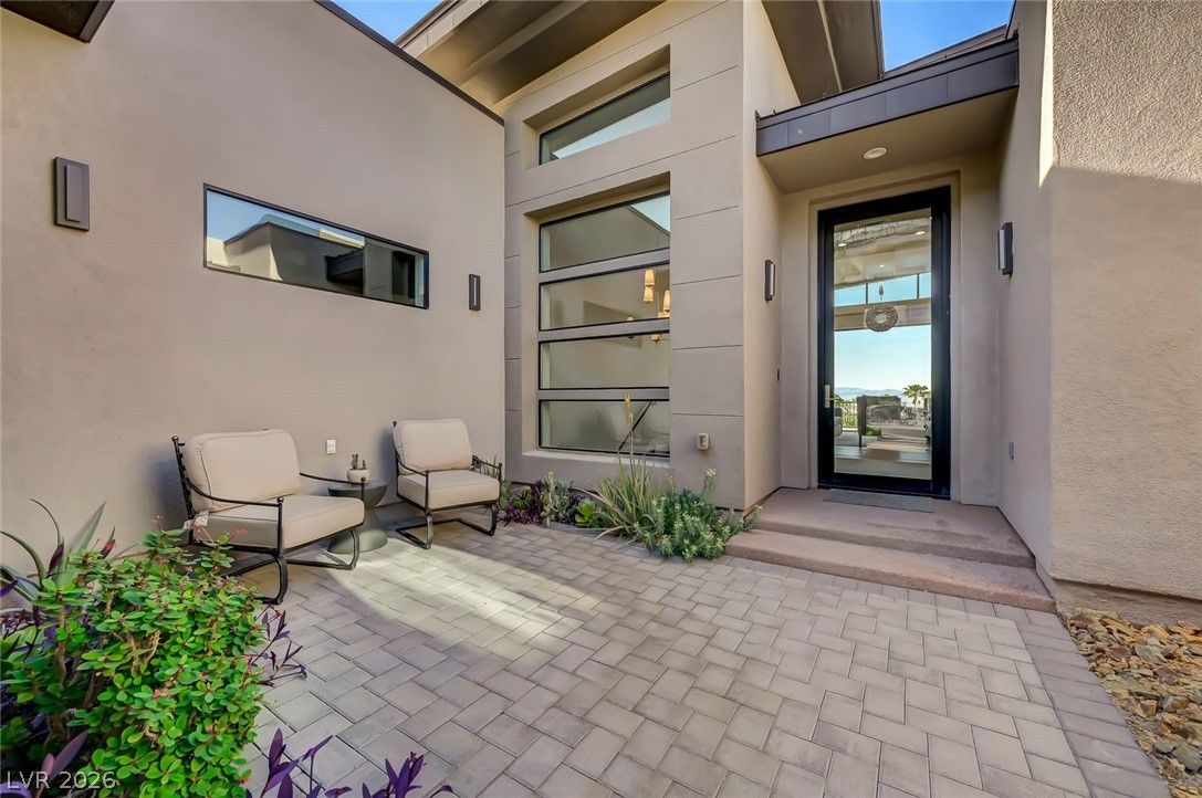 1692 Tangiers Drive — photo 4