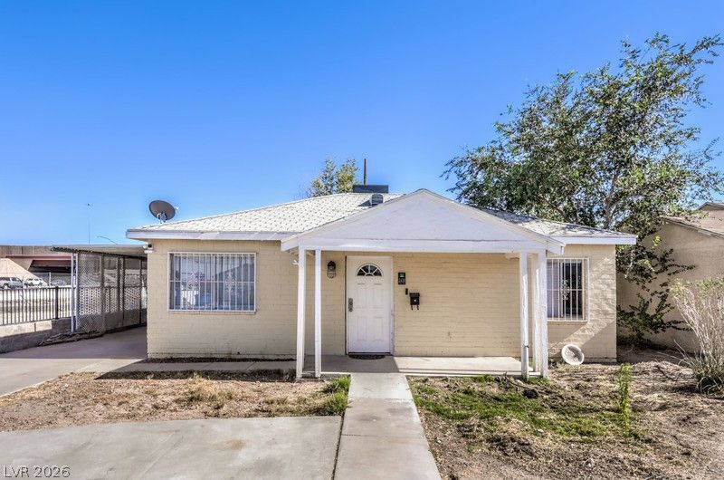 2410 Poplar Avenue — photo 3