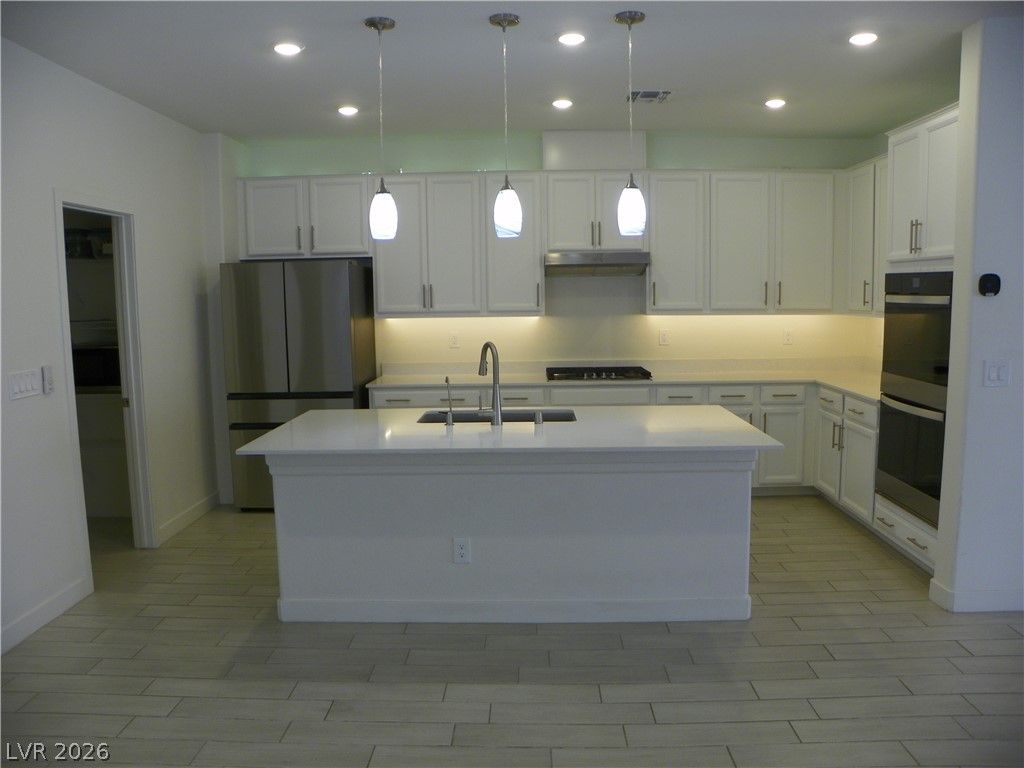 10117 Cliff Barrel Court — photo 5