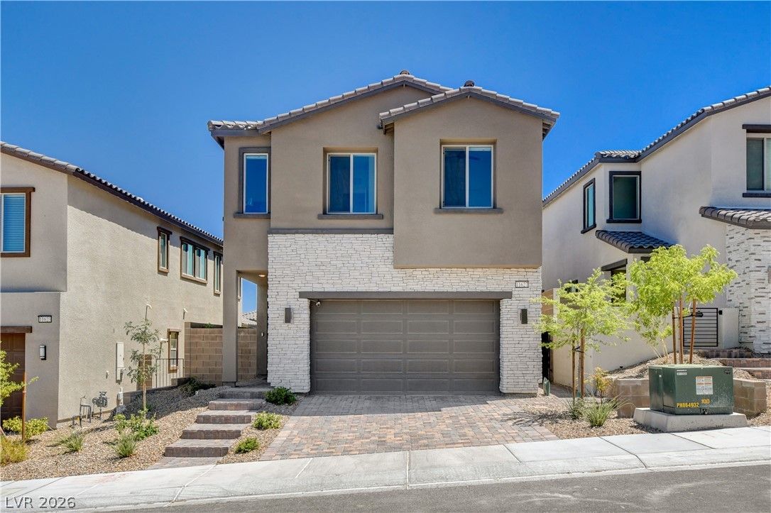 11627 Desert Hollow Avenue — photo 1