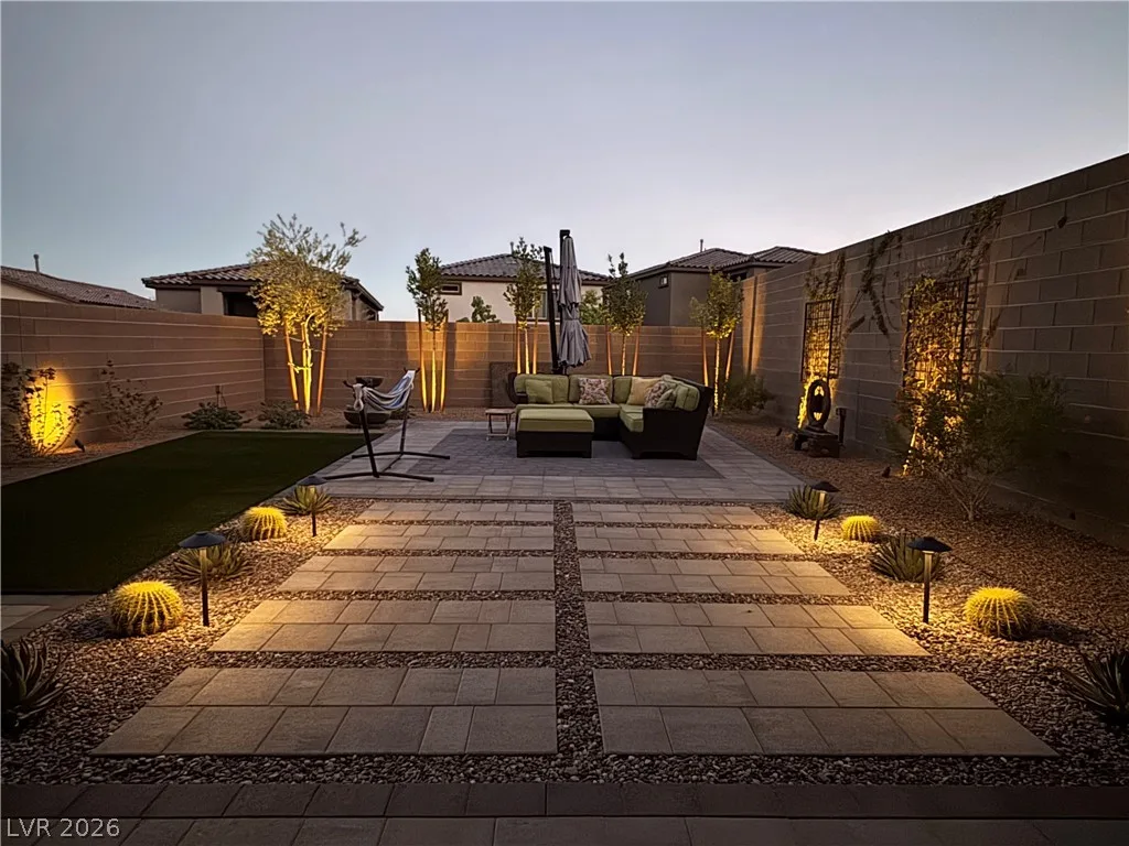 11627 Desert Hollow Avenue — photo 5