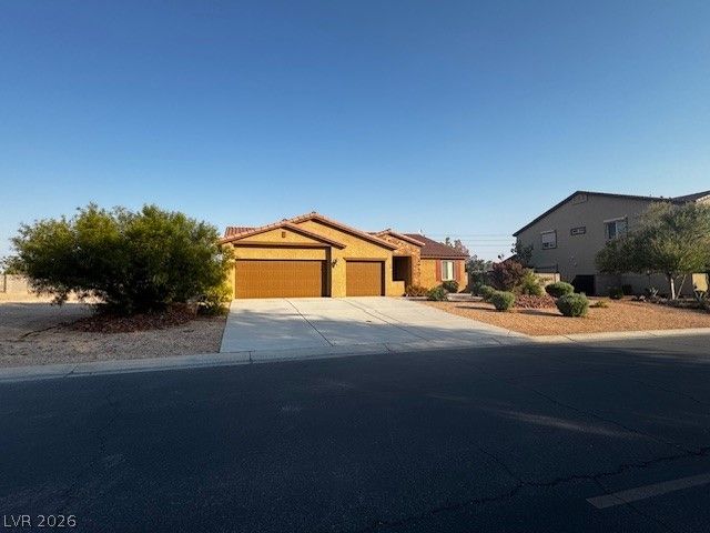 3744 River Heights Lane — photo 2 of 17