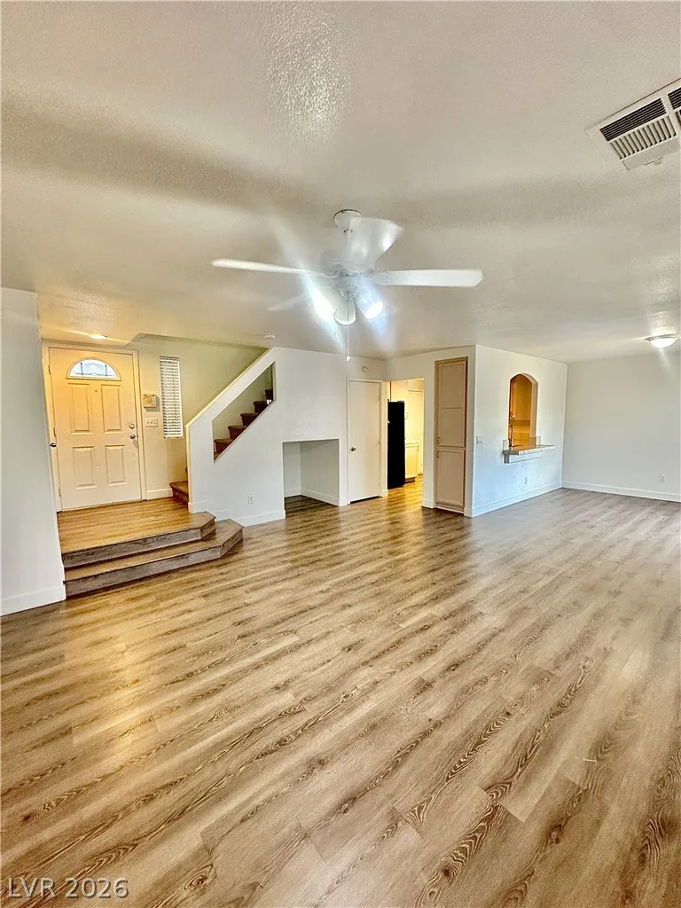 10232 Grecian Laurel Court — photo 4