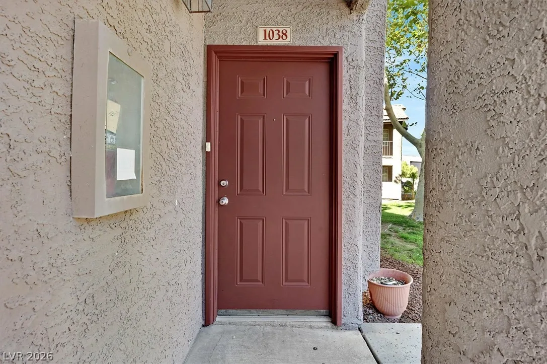 2750 South Durango Drive 1038 — photo 2