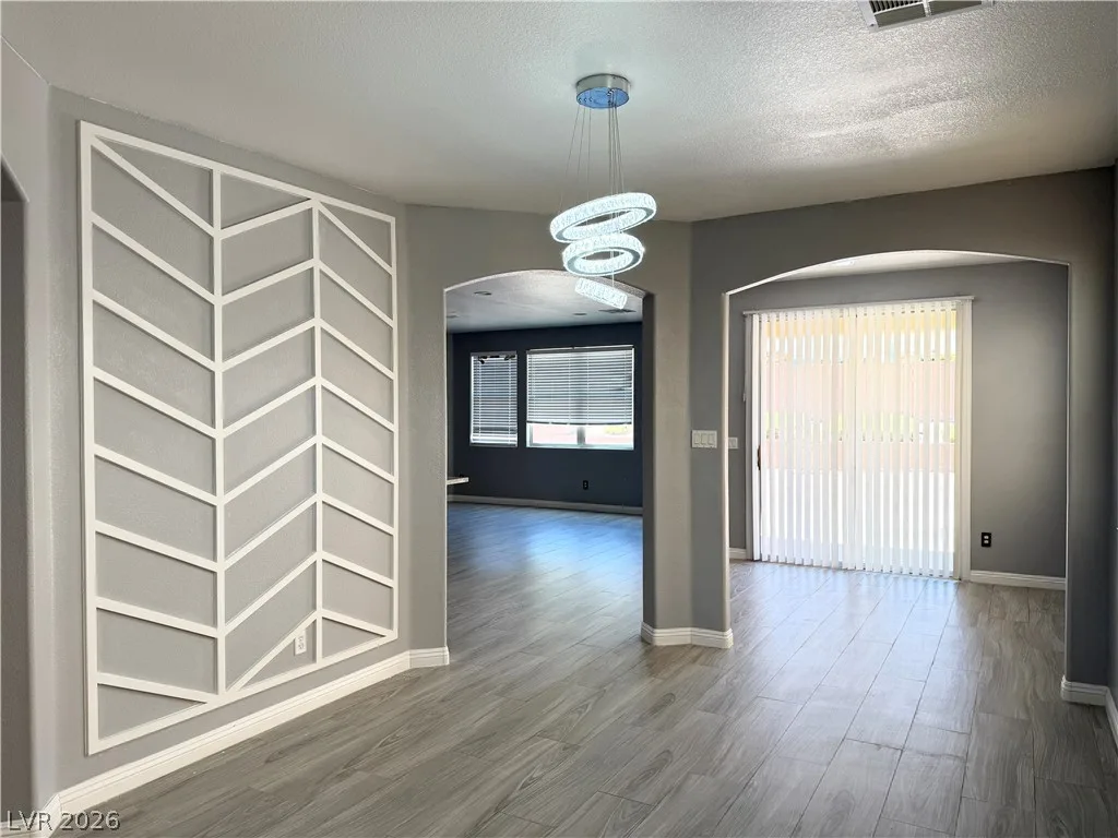 10329 Kalang Street — photo 5
