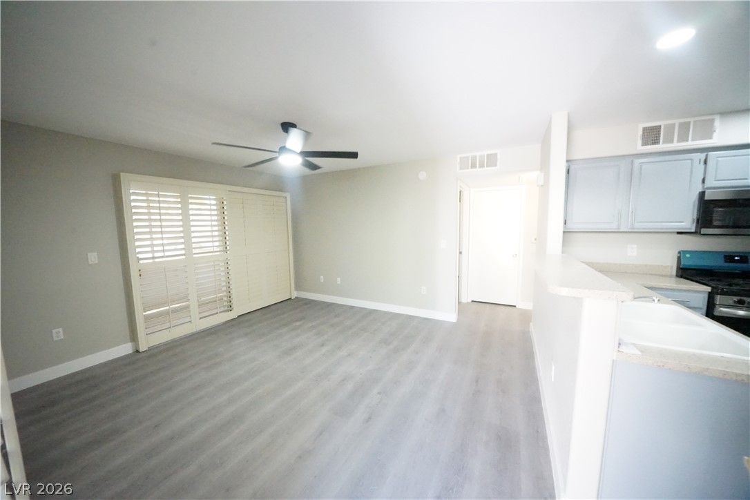 5710 East Tropicana Avenue 1032 — photo 4
