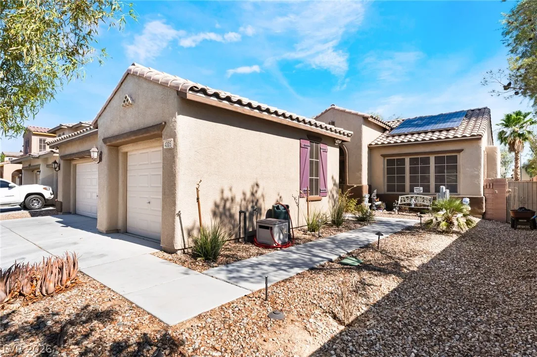 4005 Kristina Lynn Avenue — photo 4 of 35