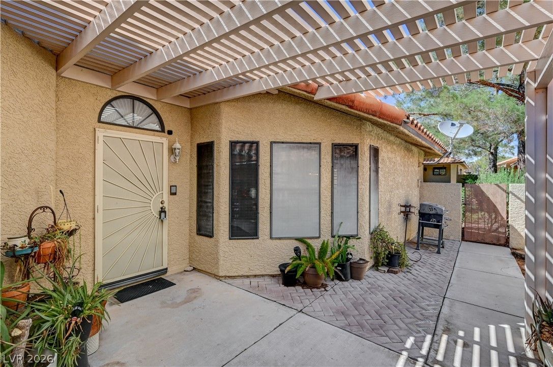 7916 Canoe Lane — photo 4