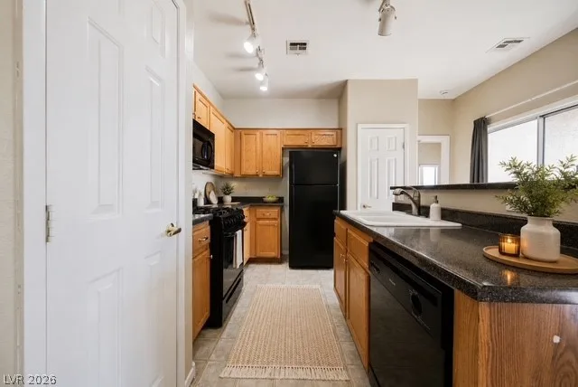 6320 Snap Ridge Street 201 — photo 3
