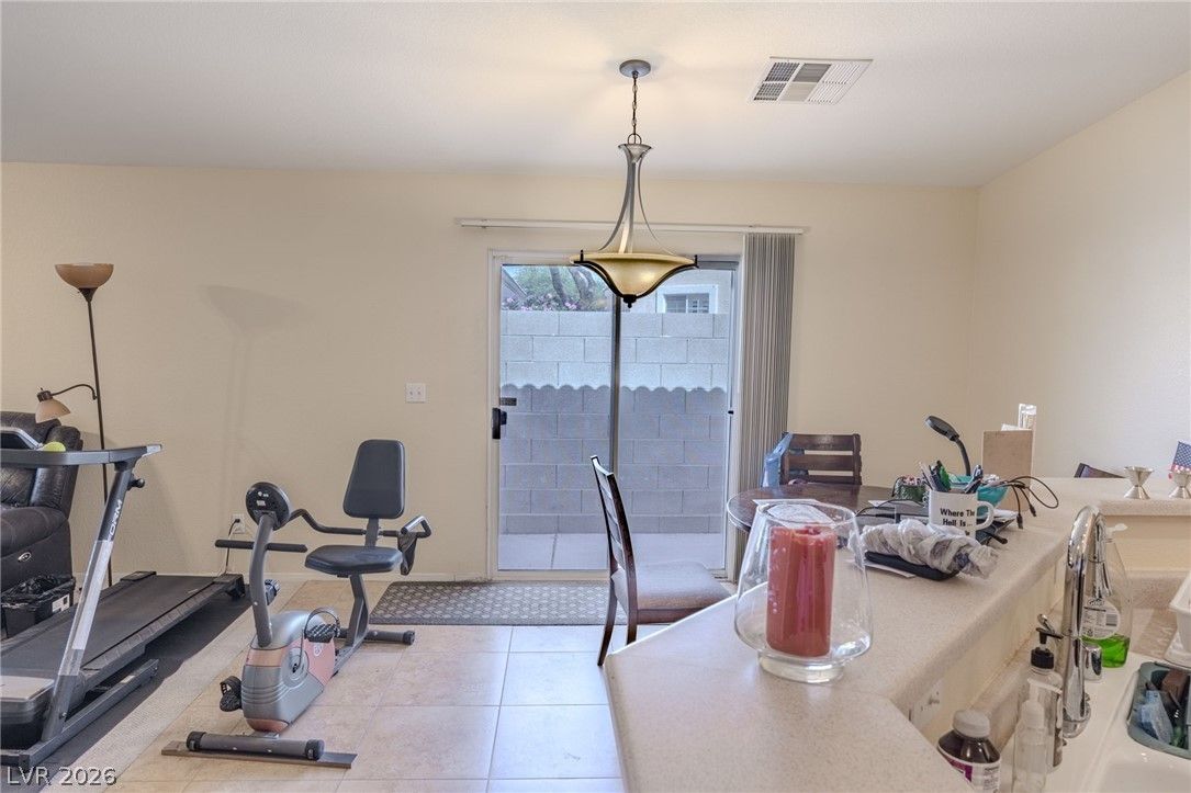 4994 Mascaro Drive — photo 4 of 30
