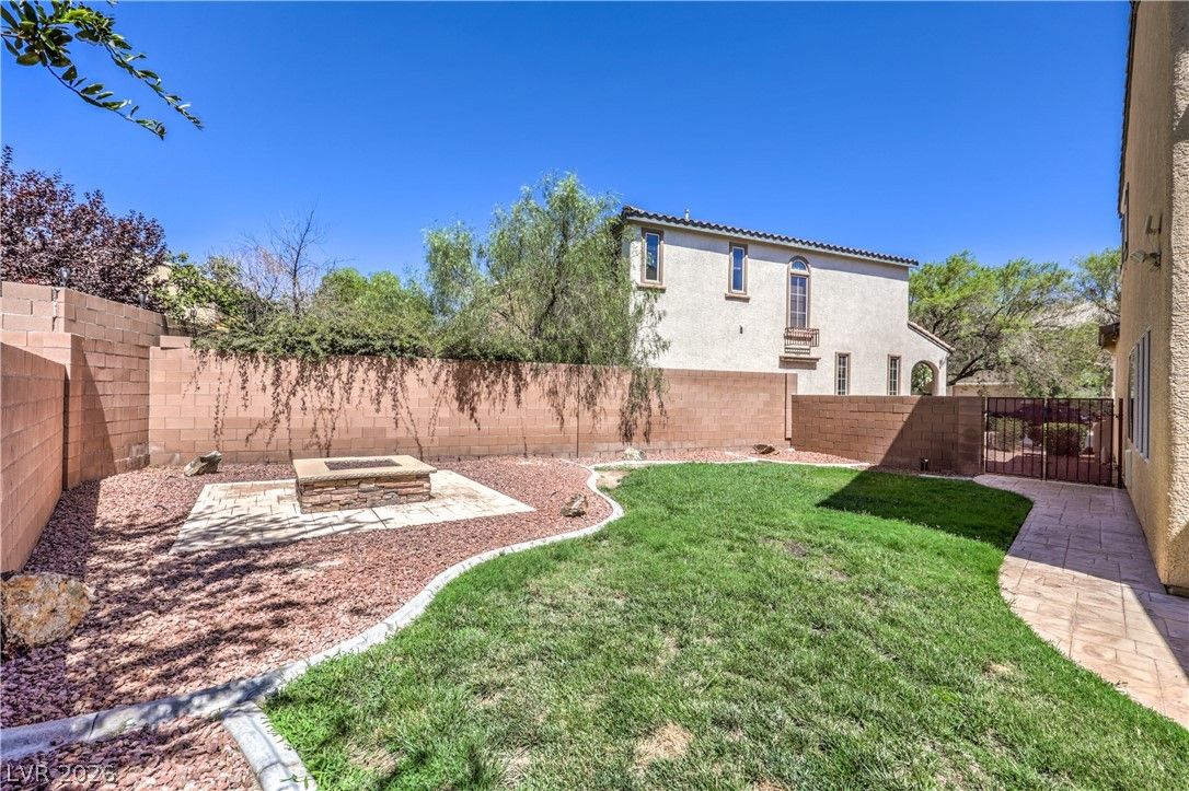 10731 DRAKE RIDGE Avenue — photo 3