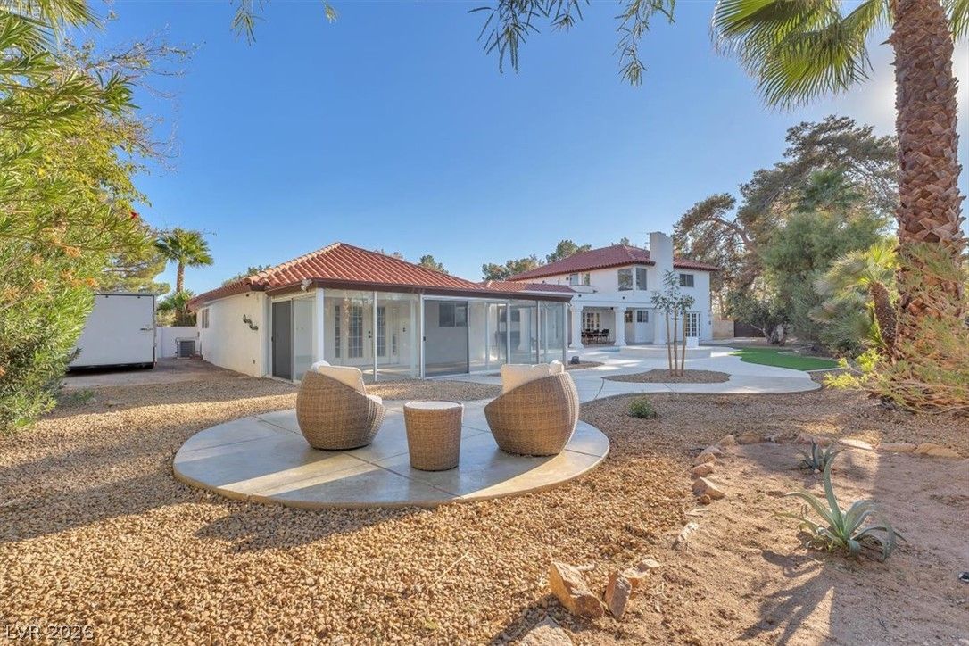 2868 Vista Del Sol Avenue — photo 3