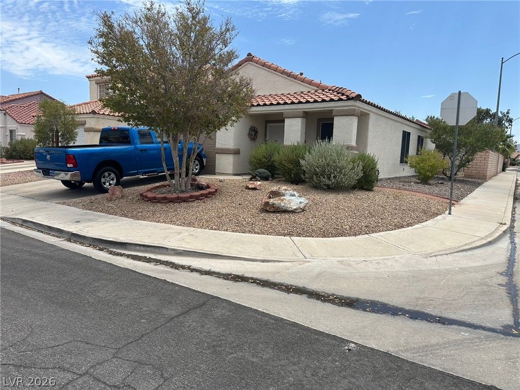 737 Red Bark Lane — photo 2 of 4