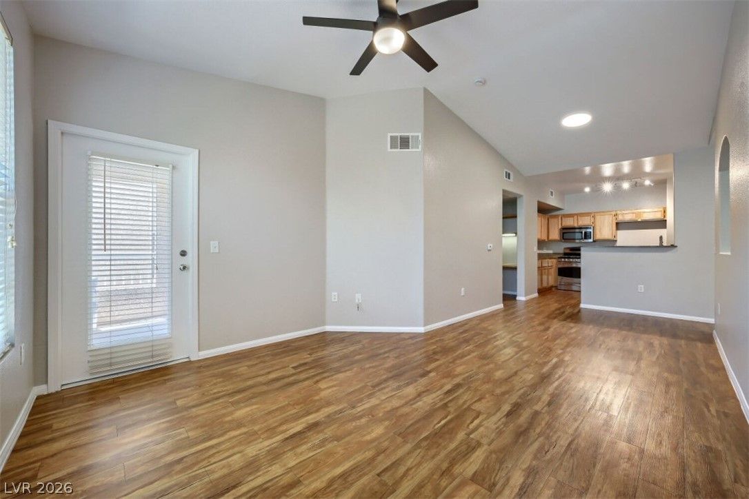 10001 Peace Way 2288 — photo 5