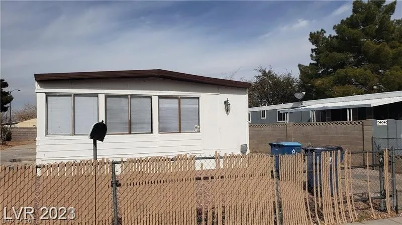 5556 Everglade Street — photo 3