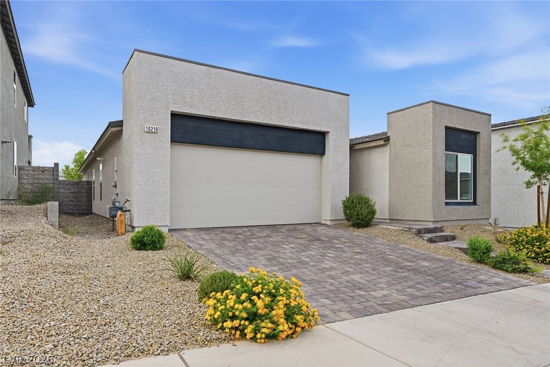 10210 Chockstone Street — photo 4