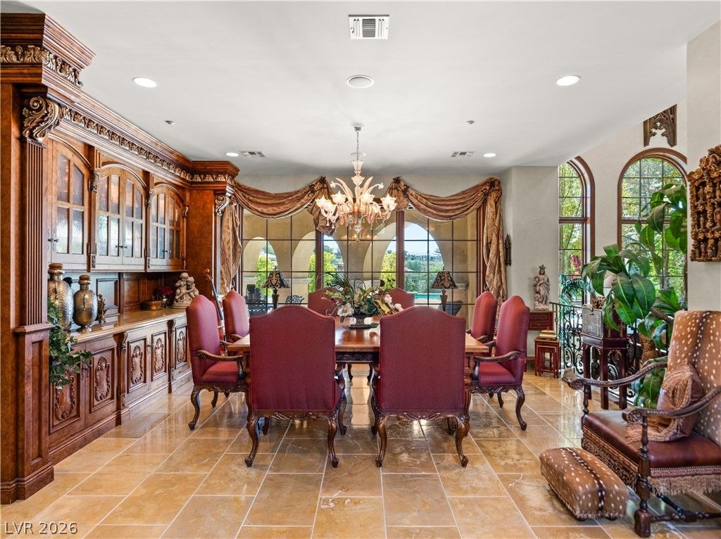 47 Club Vista Drive — photo 5 of 29