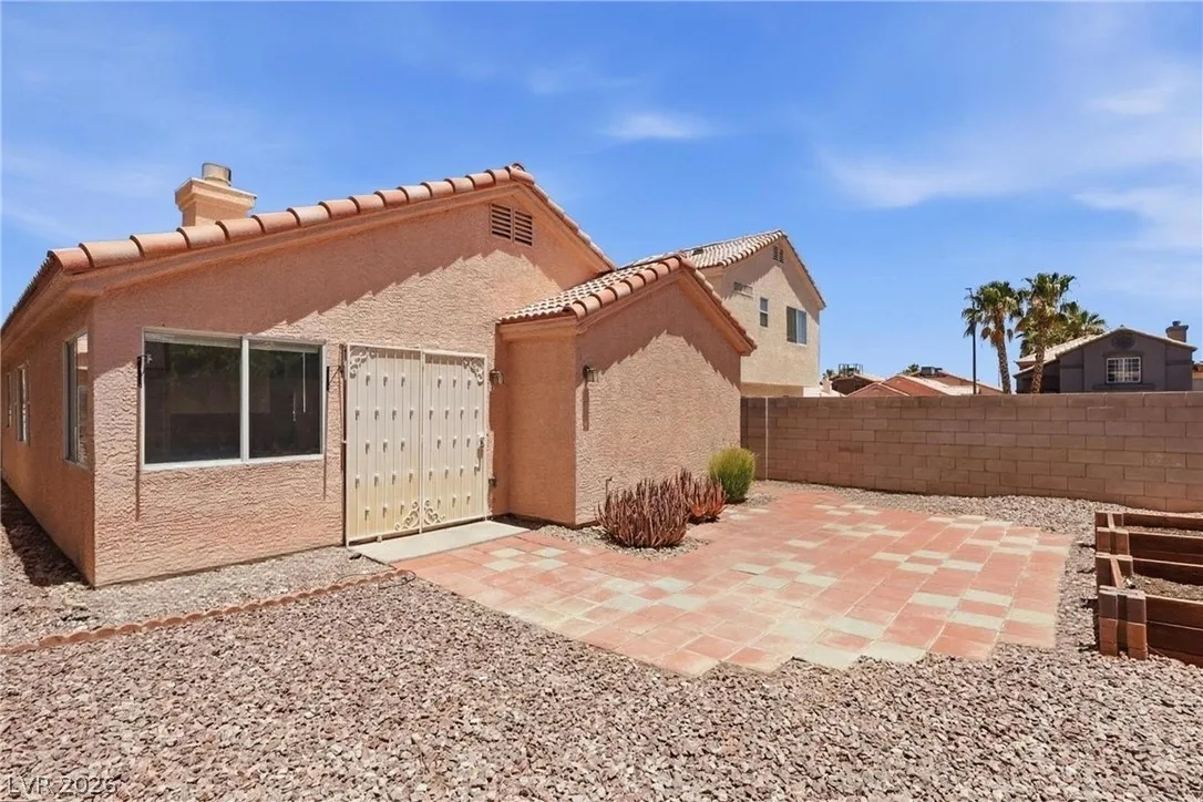 9133 Jewel Crystal Court — photo 4