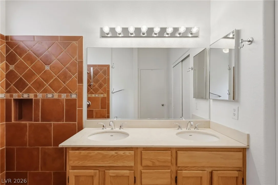 9133 Jewel Crystal Court — photo 5