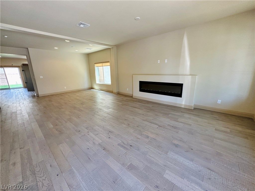 9842 Russian Hill Street — photo 3