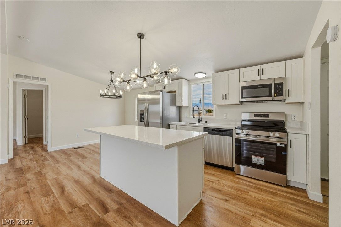 551 Cynthia Street — photo 4