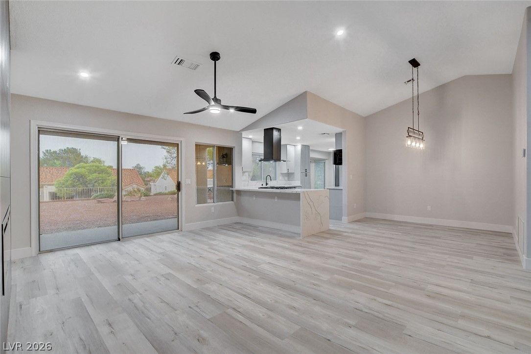 3104 Hayden Court — photo 3