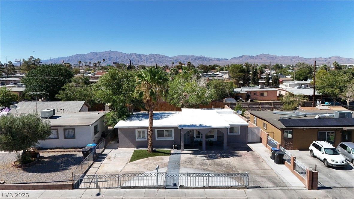 1608 East Evans Avenue — photo 4